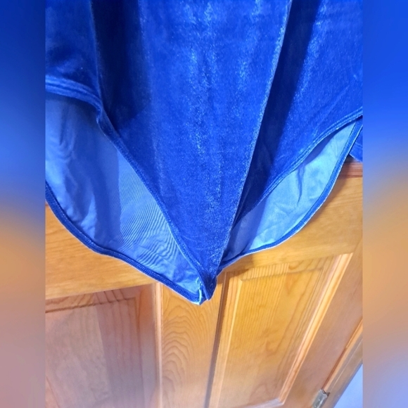 Square Neck Velvet Bodysuit for Women - Picture 3 of 5